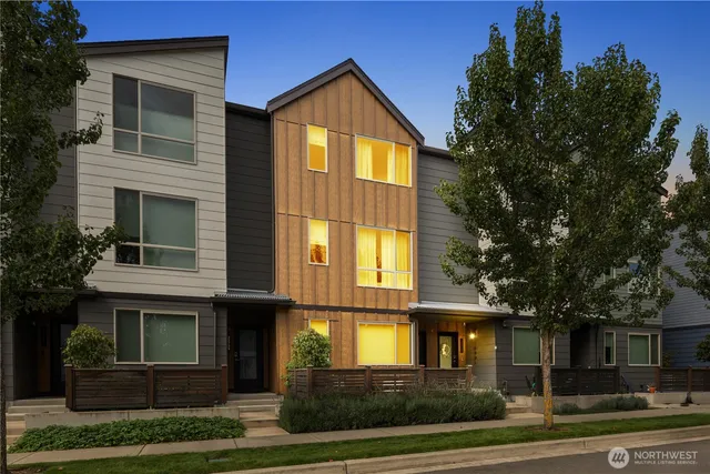 $629,950 | 32731 Madrona Avenue Southeast, Black Diamond, WA 98010