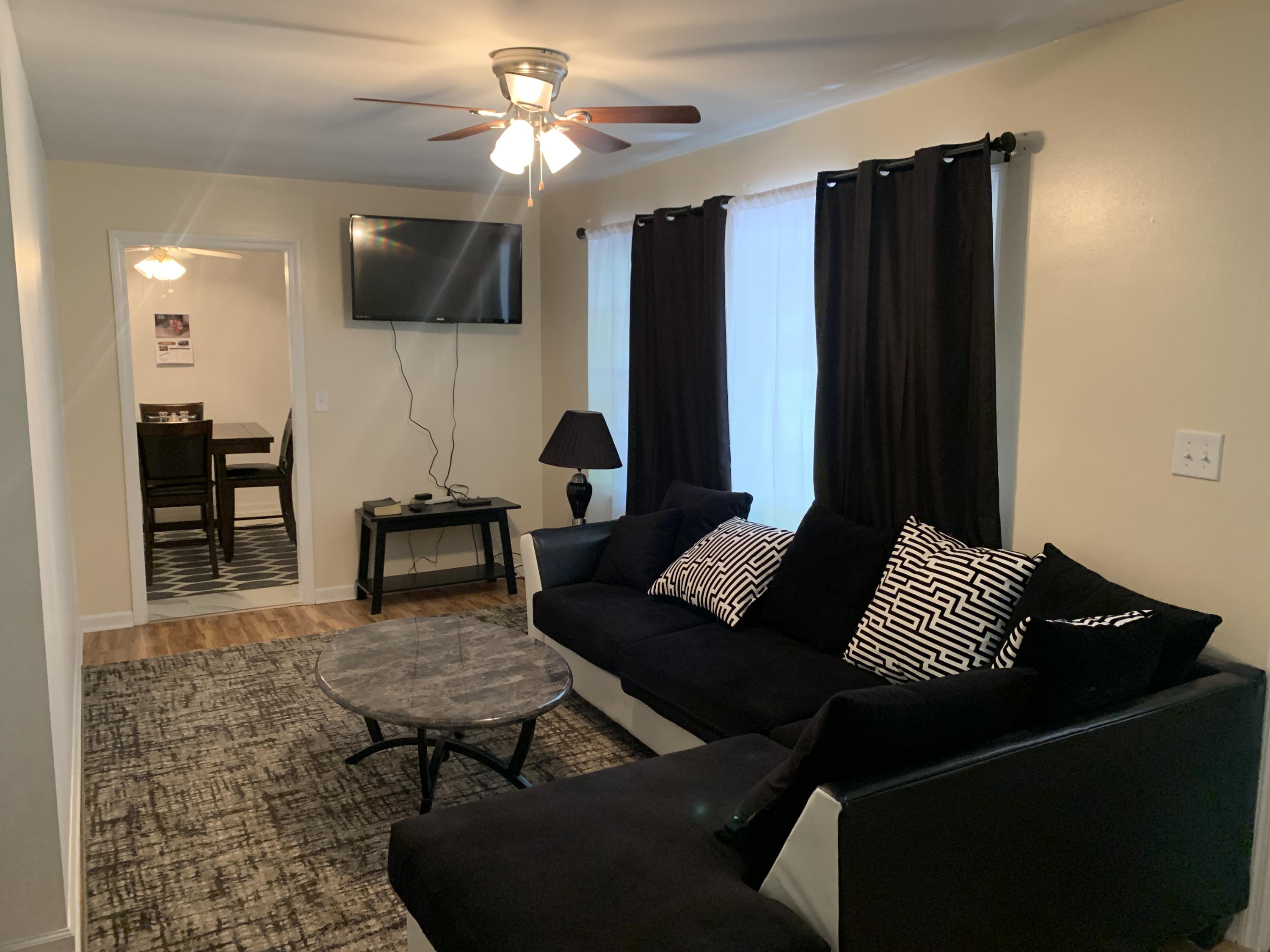 331 Rakes Road Rocky Mount, VA 24151 - Photo 3 of 48 3 Living Room