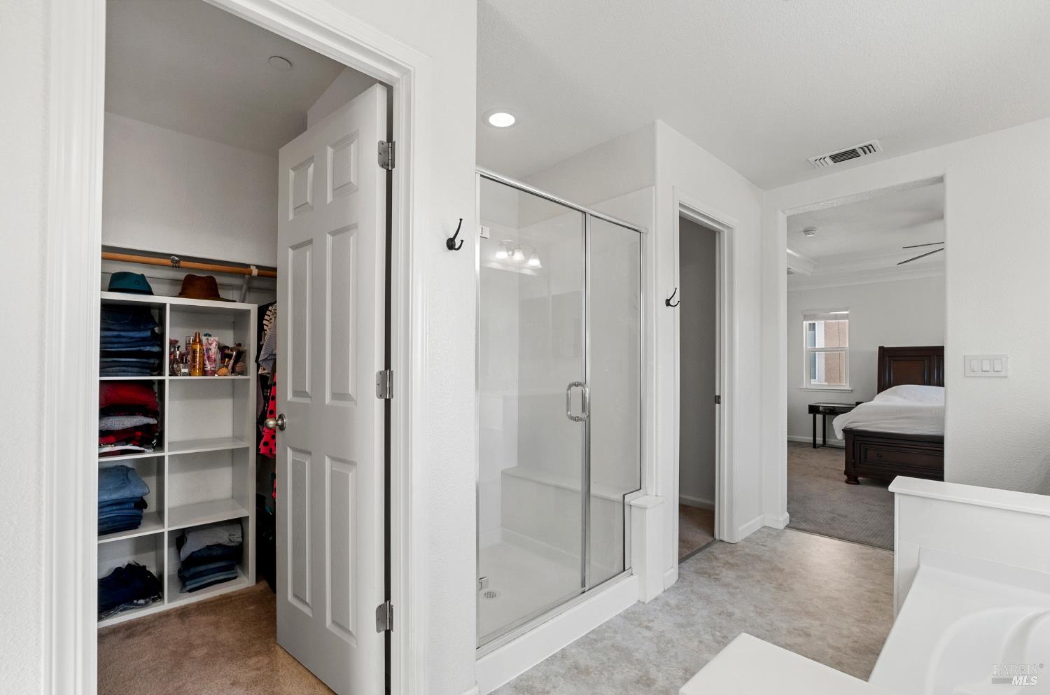 5311 Gramercy Circle Fairfield, CA 94533 - Photo 28 of 43 a view of a bathroom with a tub and shower