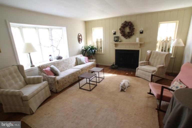 8006 Custer Road Bethesda, MD 20814 - Photo 12 of 16 Living Room