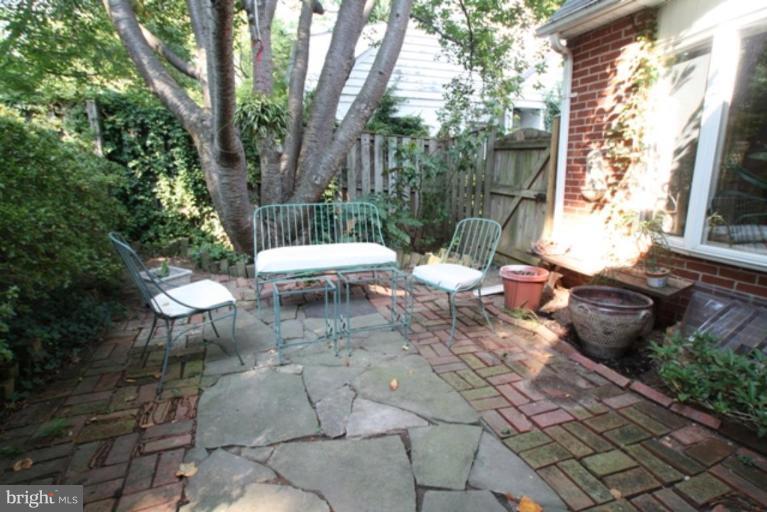 8006 Custer Road Bethesda, MD 20814 - Photo 7 of 16 Patio