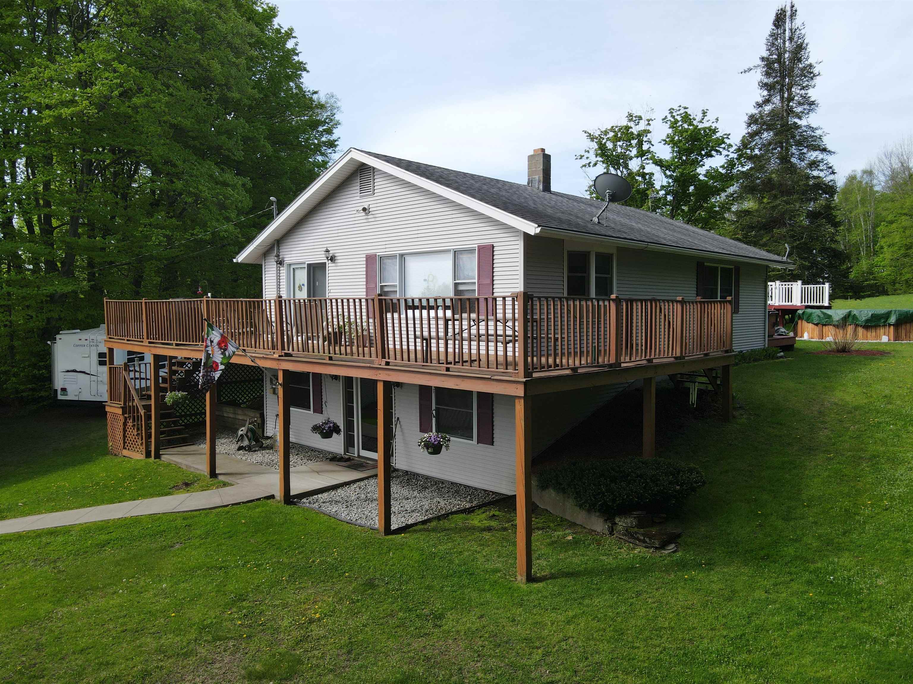 87 Stage Road Brookfield, VT 05036 - Photo 2 of 21