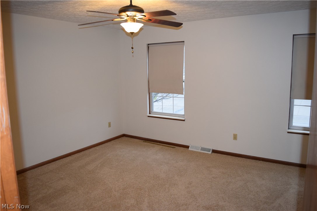 520 Bayberry Road Lorain, OH 44053 - Photo 16 of 25 Gallery Image 16