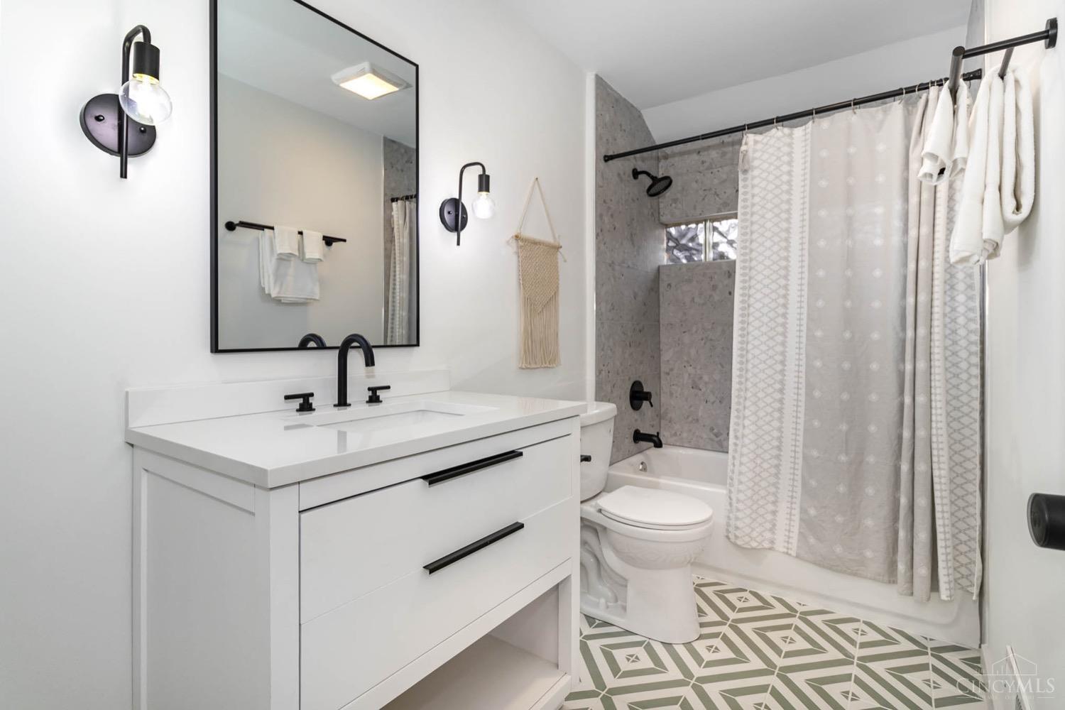 2897 Jessup Road Cincinnati, OH 45239 - Photo 20 of 27
