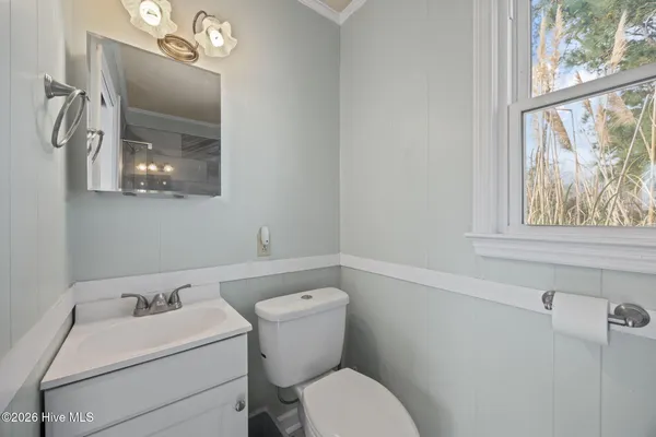$250,000 | 225 6th Street, Aurora, NC 27806