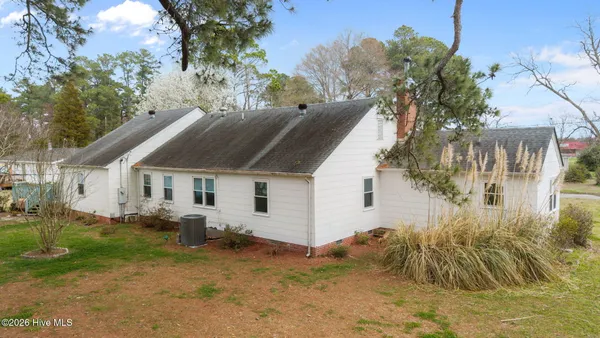 $250,000 | 225 6th Street, Aurora, NC 27806