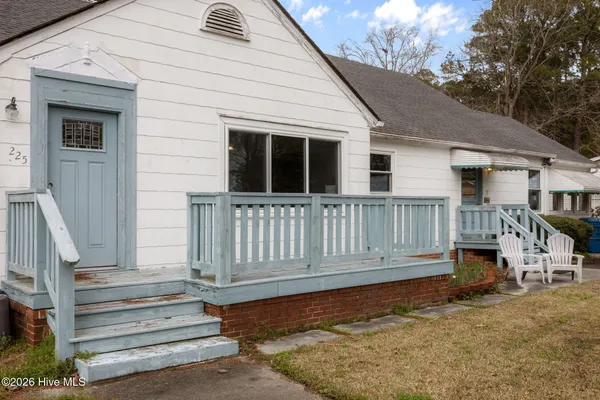 $250,000 | 225 6th Street, Aurora, NC 27806