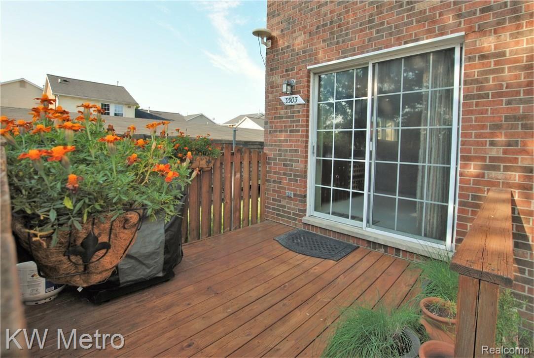 3503 Crooks Road Royal Oak, MI 48073 - Photo 36 of 40 41.JPG