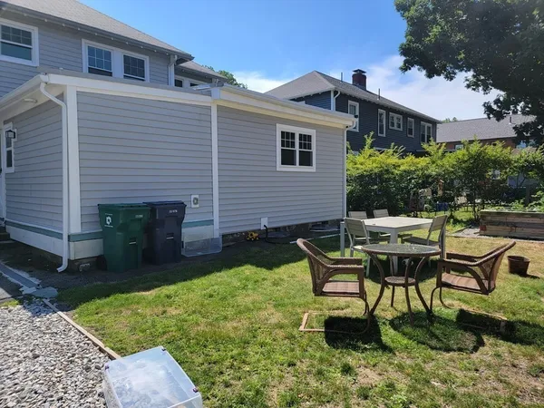 $4,100 | 27 Noble Street, Unit 1, Newton, MA 02465