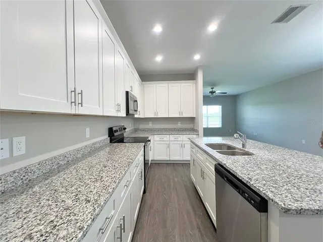 $3,100 | 3419 Cup Drive, Lakeland, FL 33803