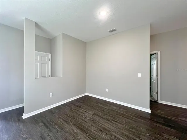 $3,100 | 3419 Cup Drive, Lakeland, FL 33803