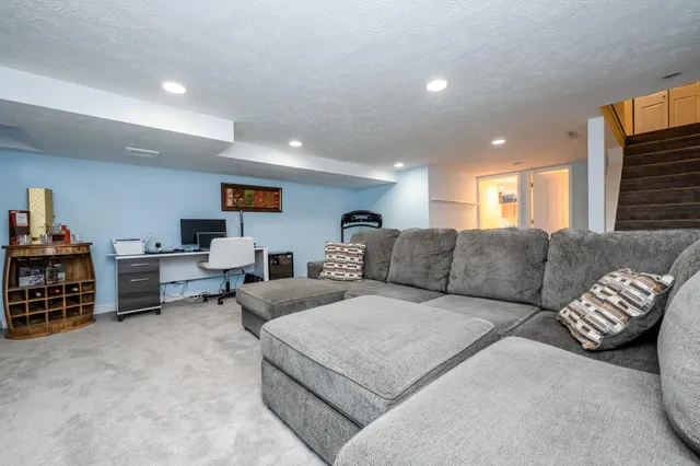 $249,900 | 2513 Bristol Terrace, St. Joseph, MI 49085