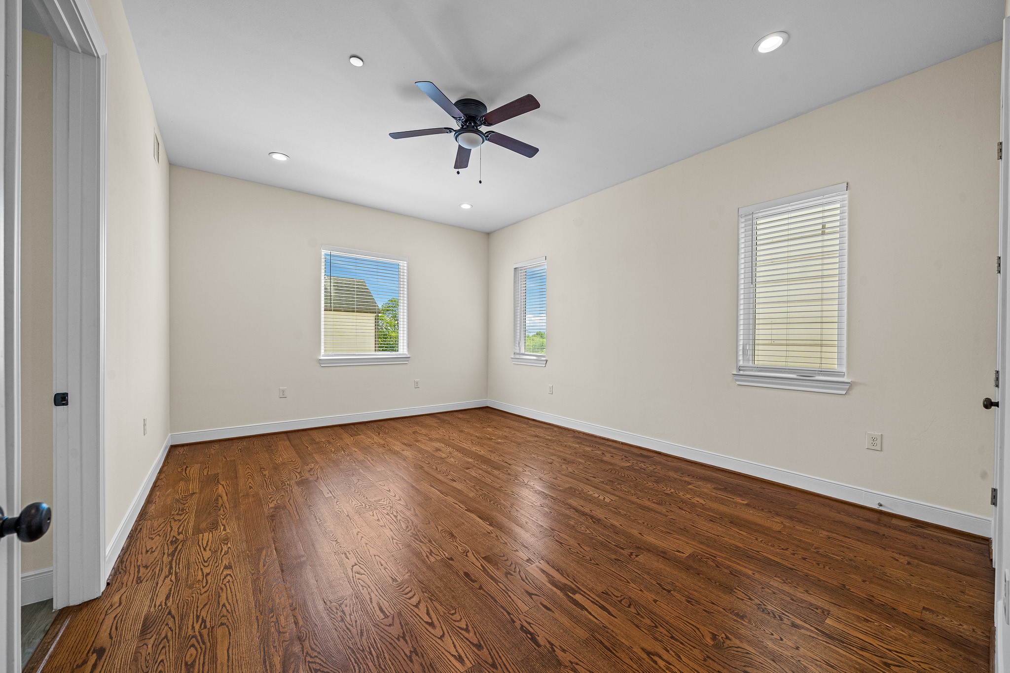 2218 Converse Street, Unit C Houston, TX 77006 - Photo 9 of 40