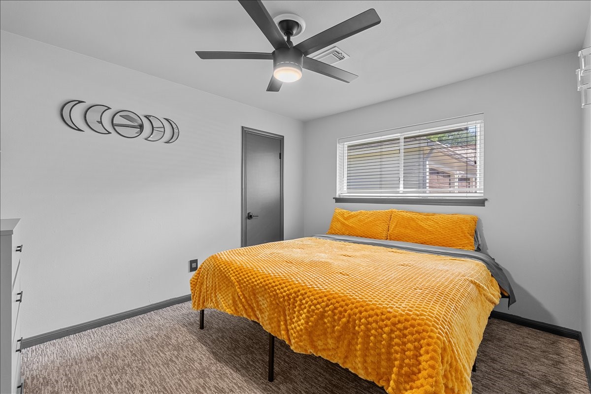1630 Bowline Road Houston, TX 77062 - Photo 28 of 46