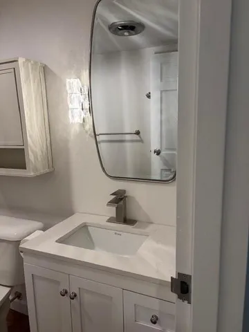 $2,000 | 136 Centennial Avenue, Unit 102, Sewickley, PA 15143