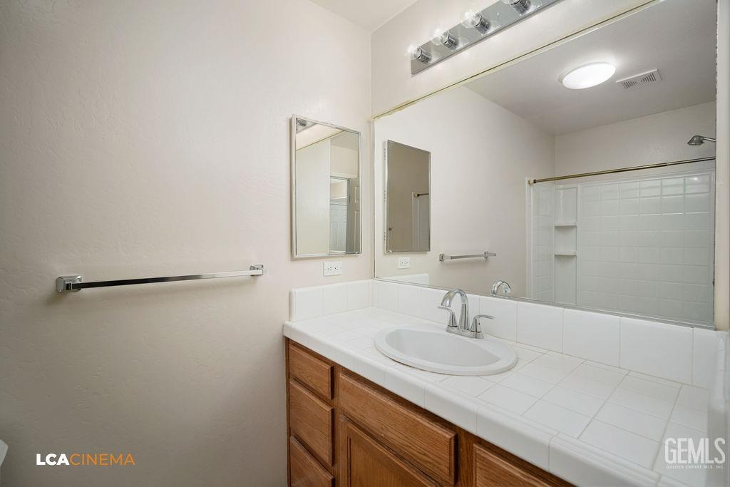 Undisclosed Address Bakersfield, CA 93313 - Photo 10 of 17