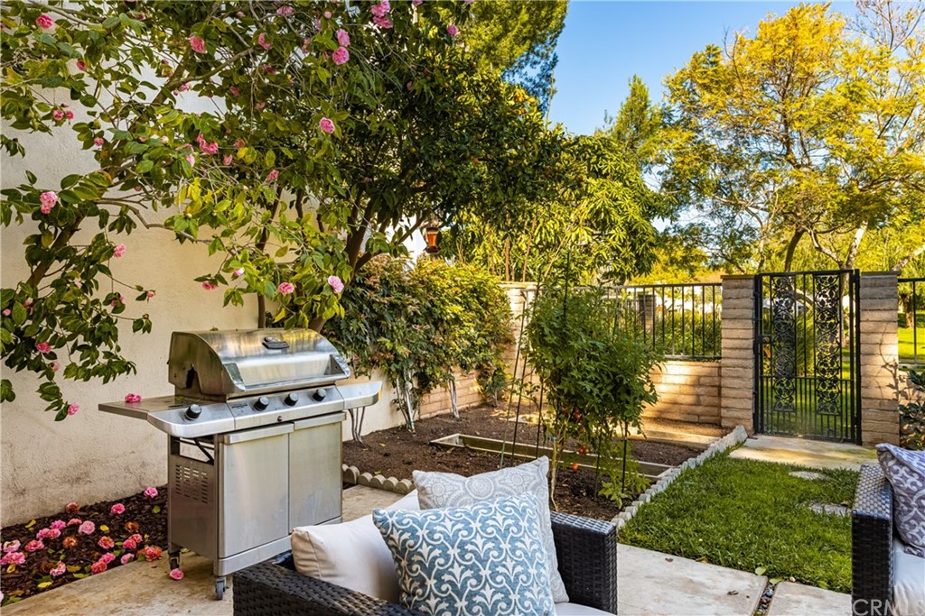 4625 Green Tree Lane Irvine, CA 92612 - Photo 34 of 51