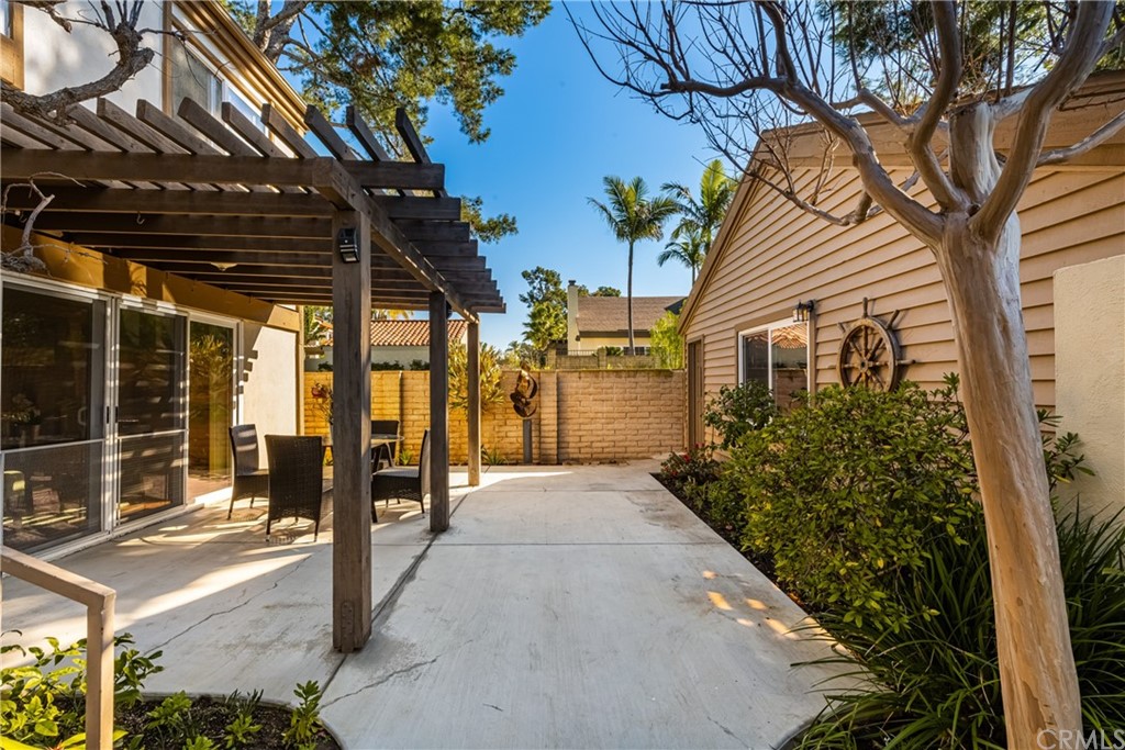 4625 Green Tree Lane Irvine, CA 92612 - Photo 42 of 51