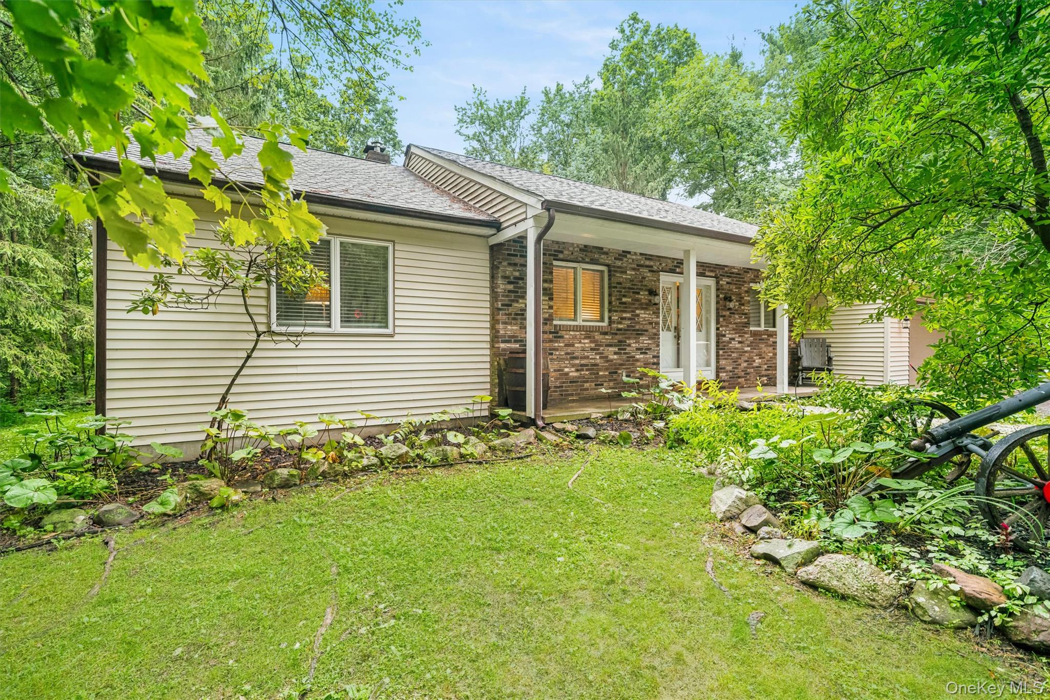182 Redder Road Pine Bush, NY 12566 - Photo 1 of 27