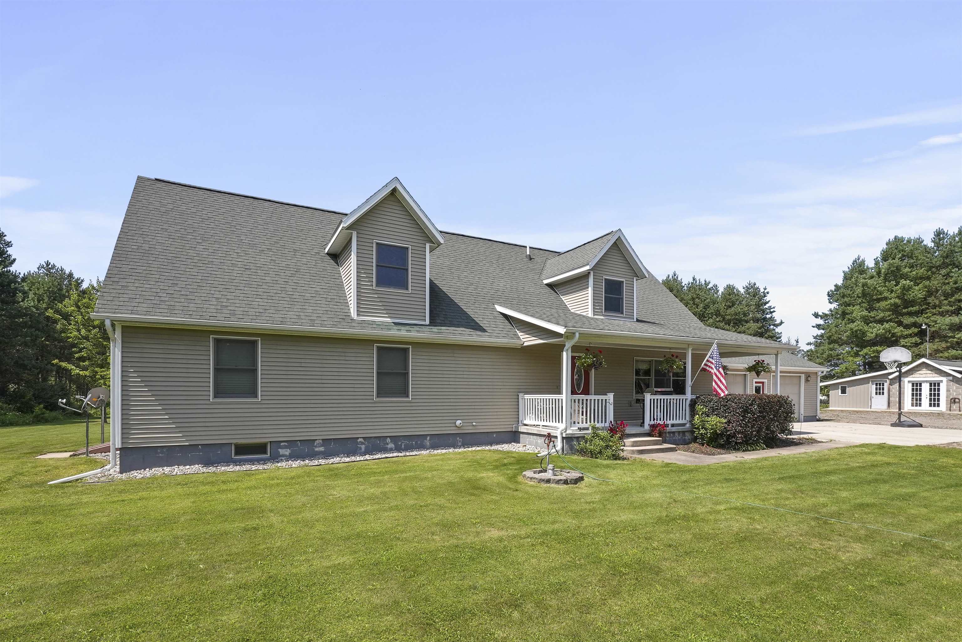 501 North Call Road Lake City, MI 49651 - Photo 9 of 52 1926007-aae26577-9cb7-4477-a6c1-8c6f7f2dbbc1.JPG