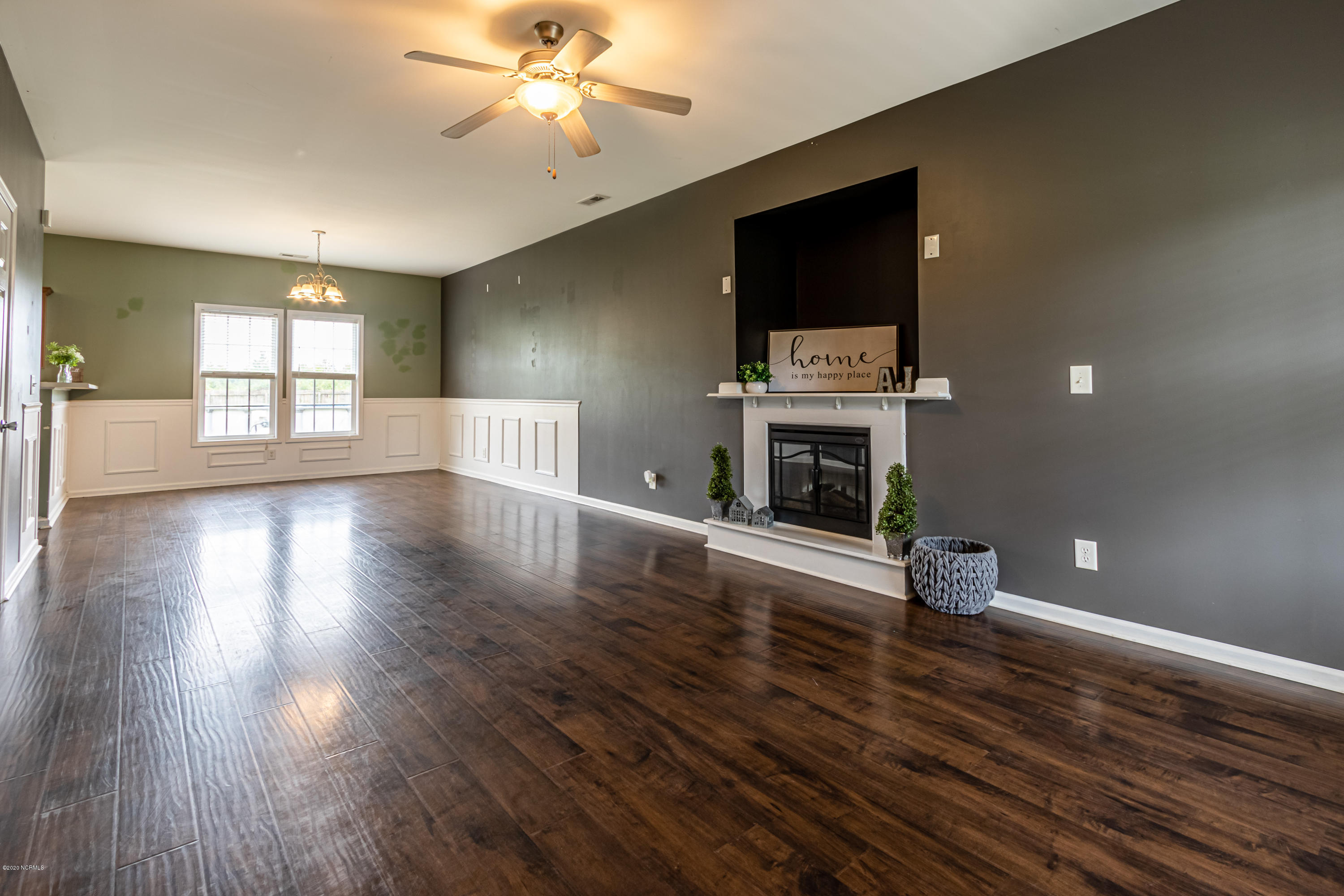 751 Francktown Road Richlands, NC 28574 - Photo 3 of 41 Living Room