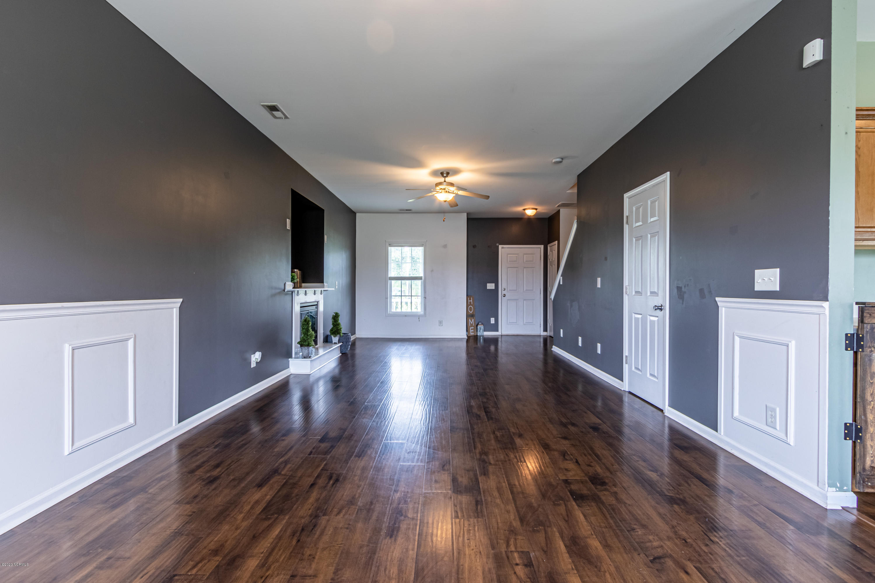 751 Francktown Road Richlands, NC 28574 - Photo 6 of 41 Living Room