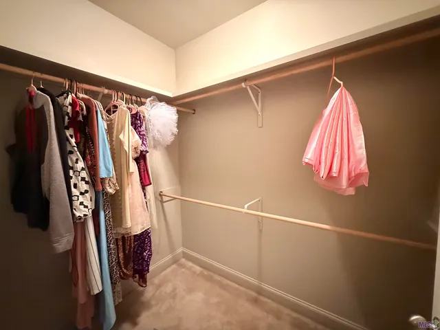 $1,850 | 14013 Stone Gate Drive, Baton Rouge, LA 70816