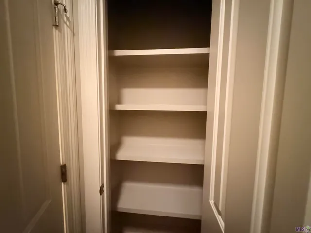 $1,850 | 14013 Stone Gate Drive, Baton Rouge, LA 70816