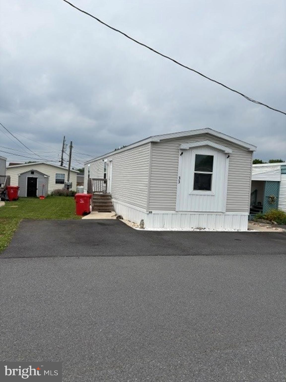33 Keystone Road Reading, PA 19606 - Photo 1 of 17