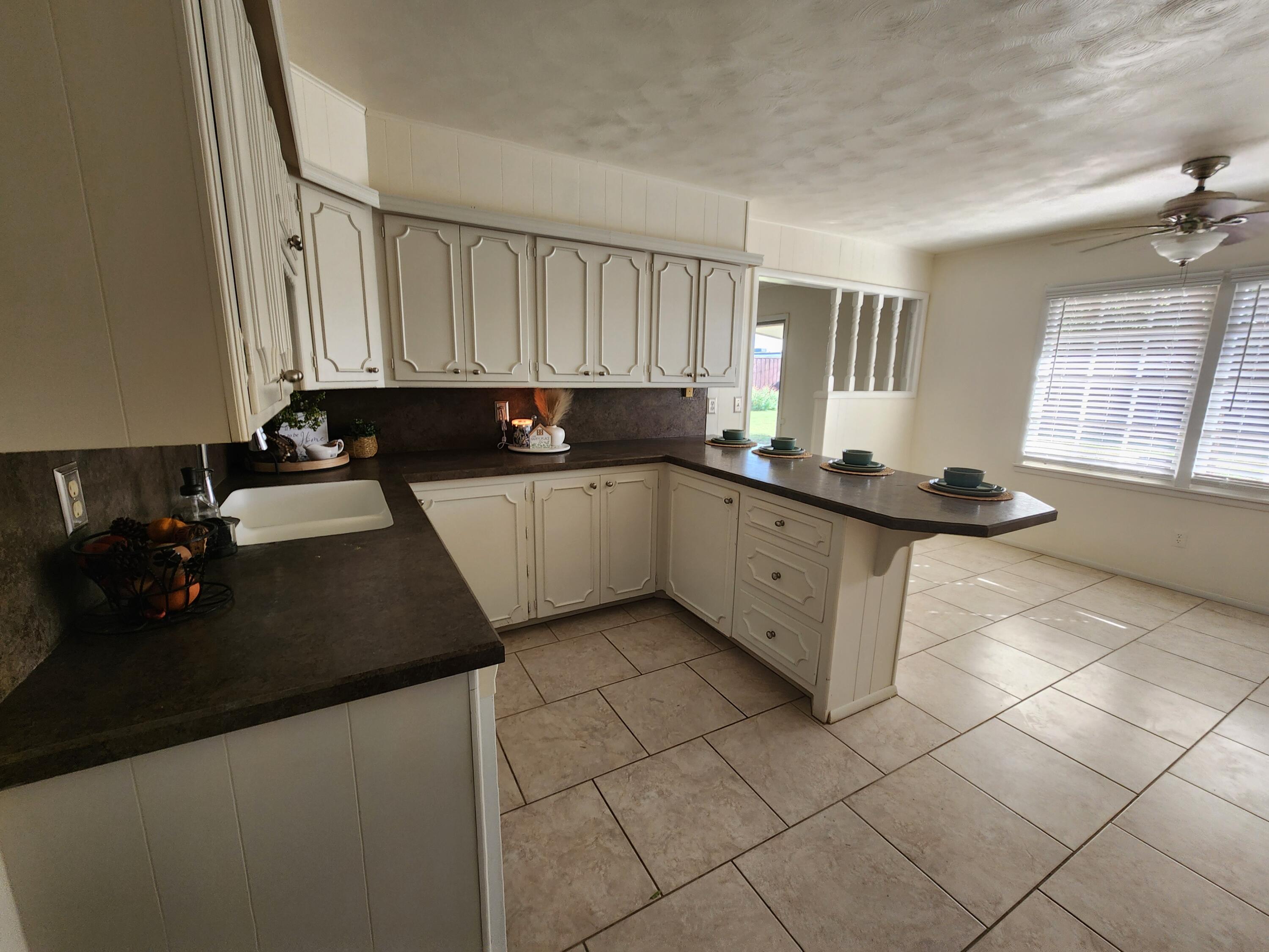 126 East 23rd Street Littlefield, TX 79339 - Photo 9 of 30 20251016_162820