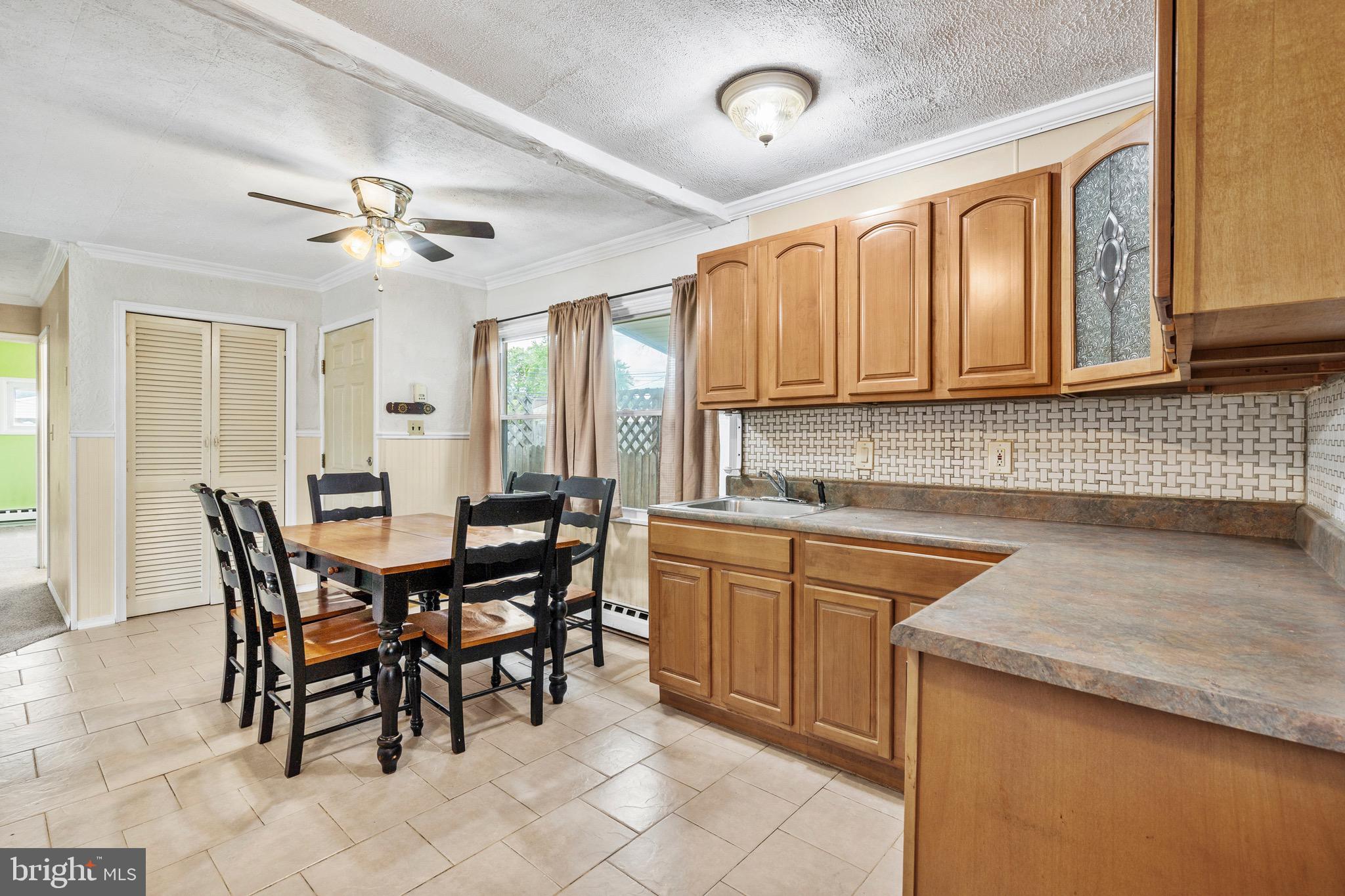 31 Gentle Road Levittown, PA 19057 - Photo 3 of 32 Ceramic Tile