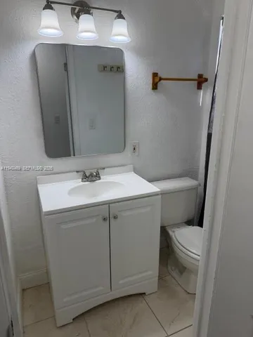 $2,275 | 6703 North Kendall Drive, Unit 409, Pinecrest, FL 33156