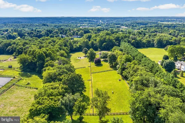 $1,250,000 | 16262 Compromise Court, Mount Airy, MD 21771