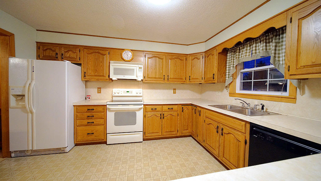36 Hodgdon Mills Road Houlton, ME 04730 - Photo 4 of 34 oliver-36-hodgdon-mills-10