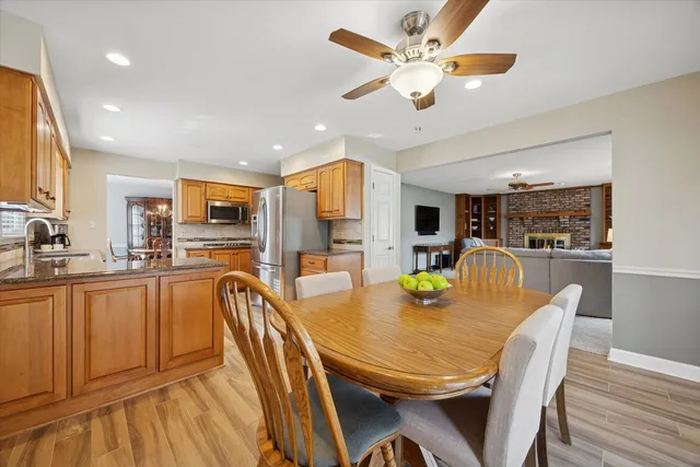 $999,000 | 4057 Forest Avenue, Western Springs, IL 60558