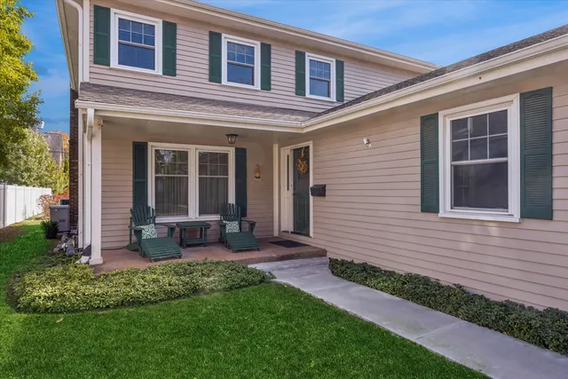 $999,000 | 4057 Forest Avenue, Western Springs, IL 60558