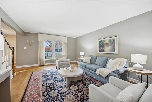 $999,000 | 4057 Forest Avenue, Western Springs, IL 60558