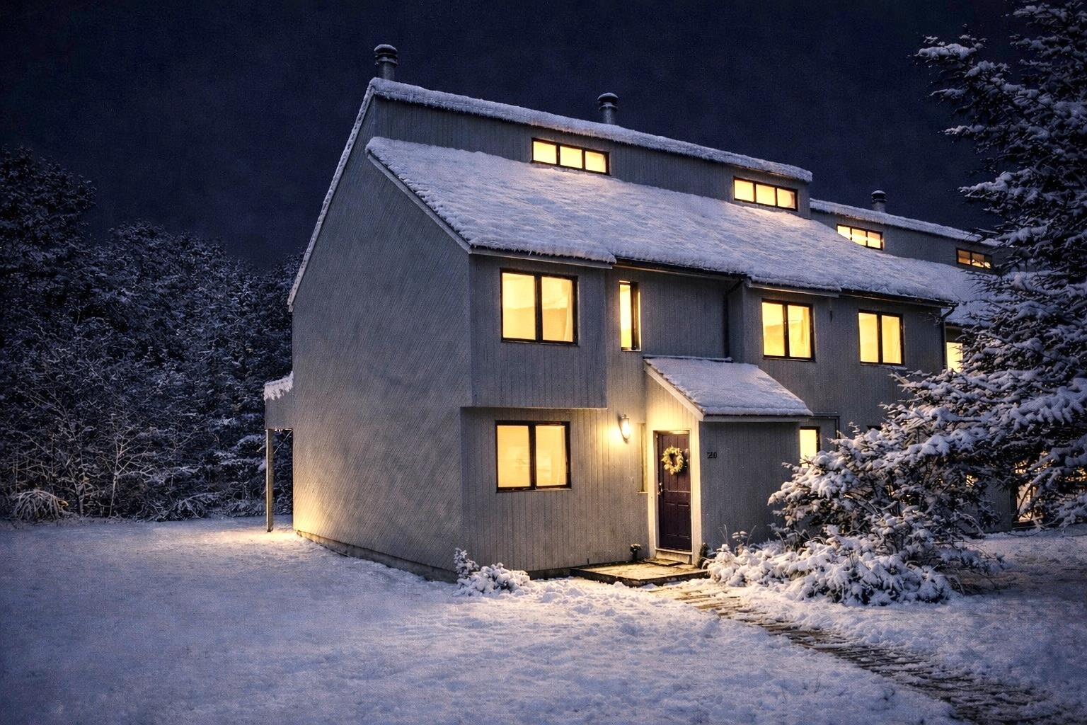 28 E Crosstown Road West Dover, VT 05356 - Photo 2 of 31