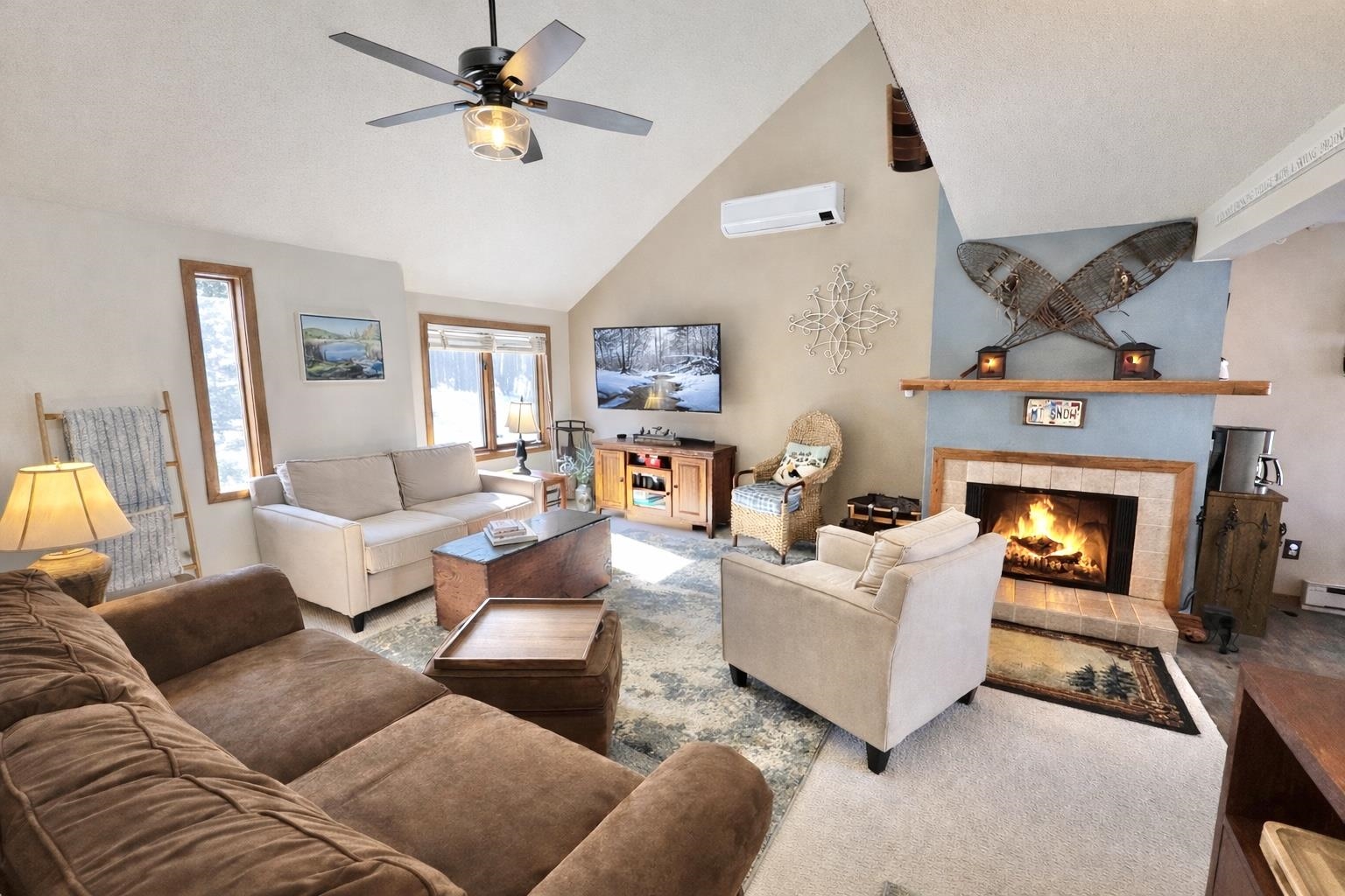 28 E Crosstown Road West Dover, VT 05356 - Photo 3 of 31