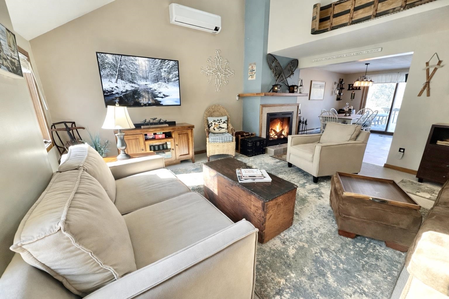 28 E Crosstown Road West Dover, VT 05356 - Photo 4 of 31