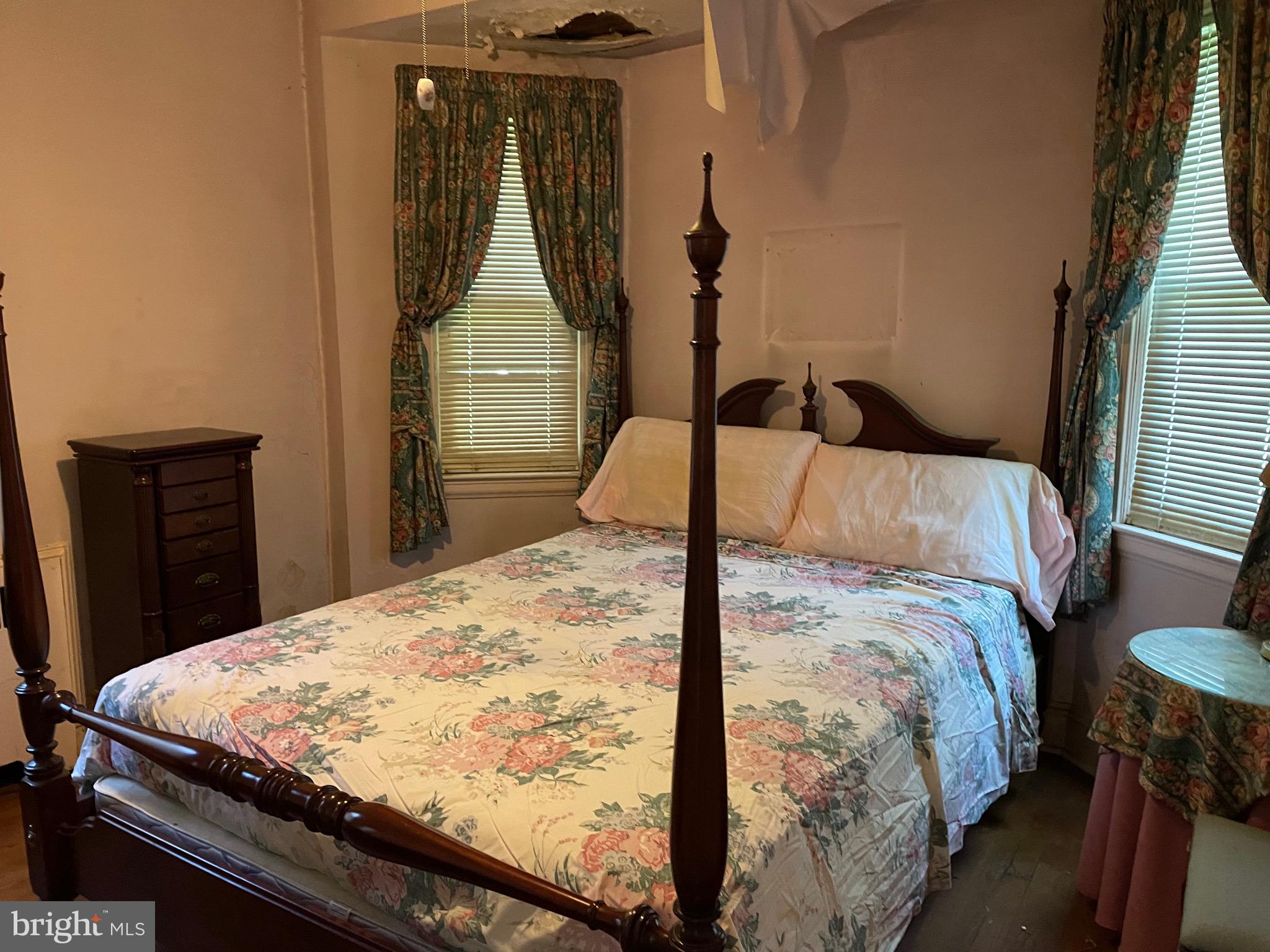 702 Kingston Road Baltimore, MD 21212 - Photo 8 of 25