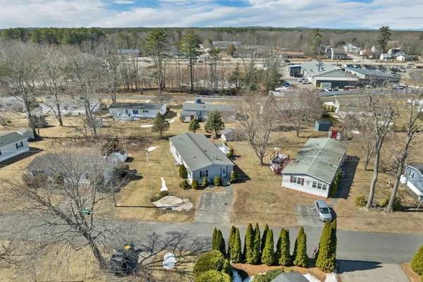 $299,900 | 69 Oak Drive, North Hampton, NH 03862