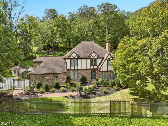 $699,000 | 143 Beacon Hill Road, Califon, NJ 07830