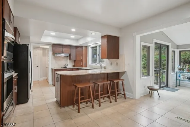 $699,000 | 143 Beacon Hill Road, Califon, NJ 07830