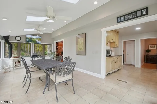 $699,000 | 143 Beacon Hill Road, Califon, NJ 07830