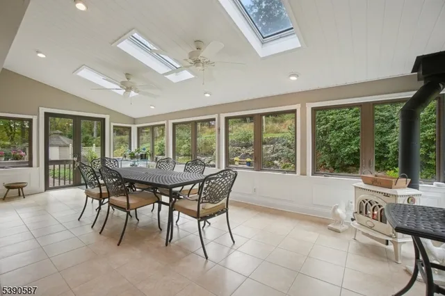 $699,000 | 143 Beacon Hill Road, Califon, NJ 07830