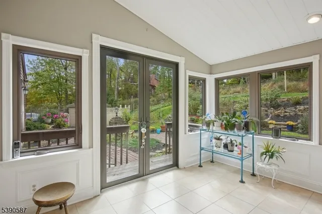 $699,000 | 143 Beacon Hill Road, Califon, NJ 07830