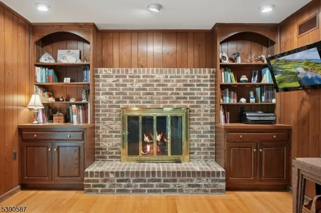 $699,000 | 143 Beacon Hill Road, Califon, NJ 07830