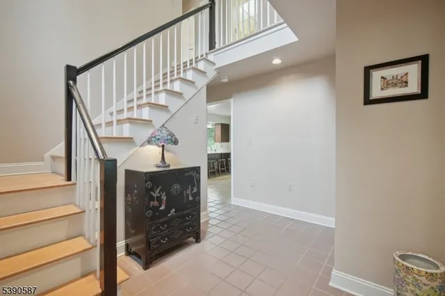 $699,000 | 143 Beacon Hill Road, Califon, NJ 07830