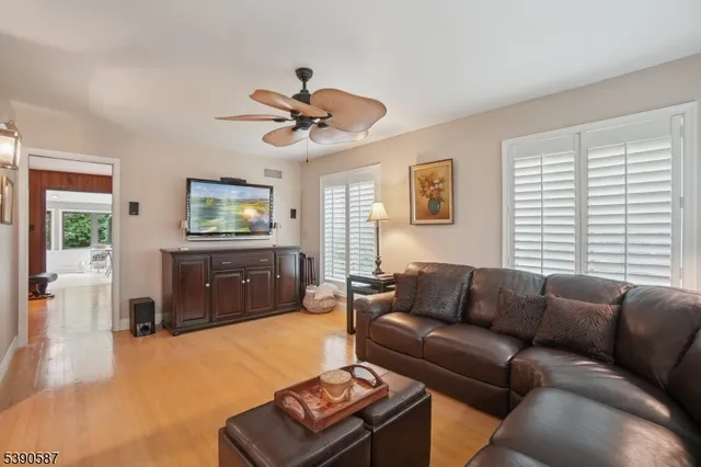 $699,000 | 143 Beacon Hill Road, Califon, NJ 07830